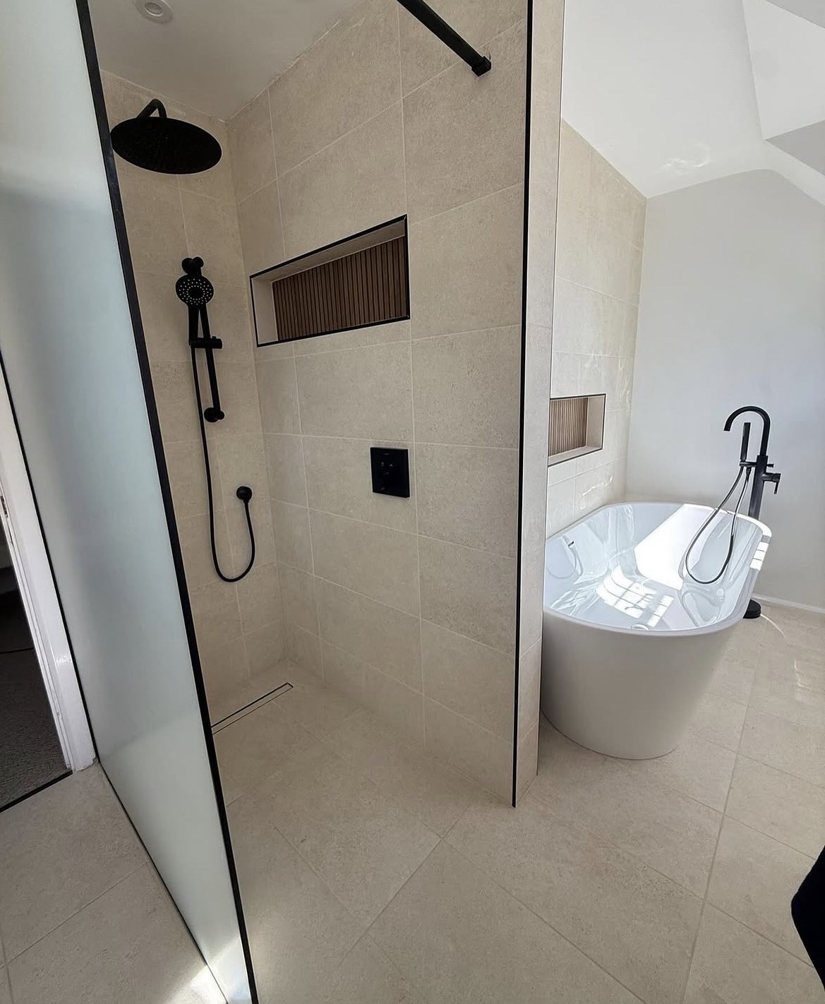 Jewel Plumbing Ltd | Luxury Bathroom Installation Knowle & Solihull